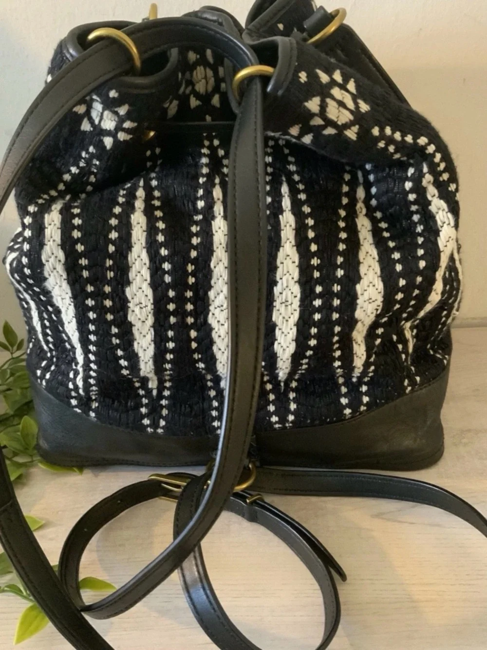 TORY BURCH RARE SAVORA TWEED & LEATHER BUCKET/BACKPACK DRAWSTRING BAG - Picture 7 of 11